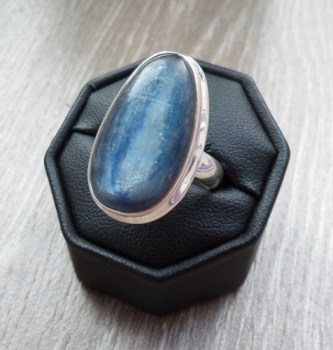 Zilveren ring met Kyaniet ring maat 18 mm